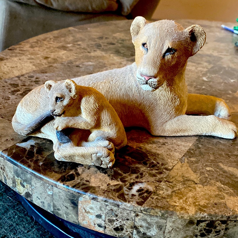 Sandra Brue original figurine
